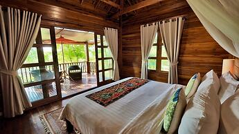 Nan Seasons Boutique Resort