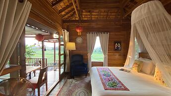 Nan Seasons Boutique Resort