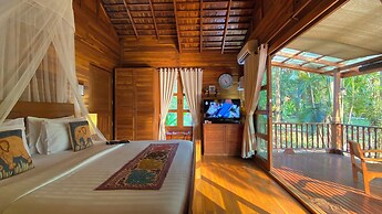 Nan Seasons Boutique Resort