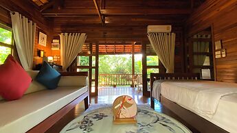 Nan Seasons Boutique Resort