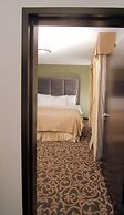 Paradise Inn and Suites - Redwater