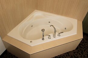 Paradise Inn and Suites - Redwater