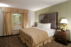 Paradise Inn and Suites - Redwater