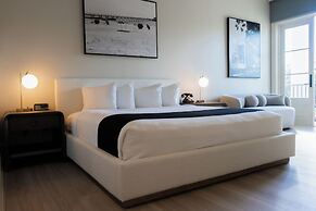 White House Hotel