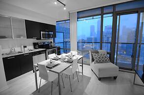 Toronto Escape - The Ruby Pink Suite