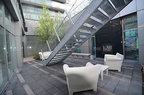 Toronto Escape - The Ruby Pink Suite