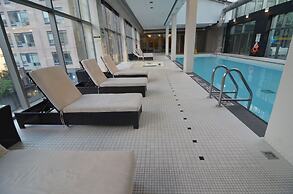 Toronto Escape - The Ruby Pink Suite