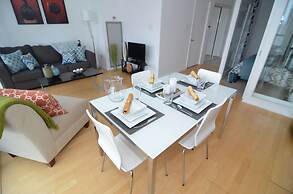 Toronto Escape - The Ruby Pink Suite