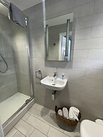 Grosvenor Lodge Guest House