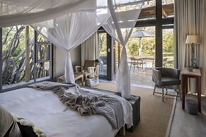 Simbavati River Lodge