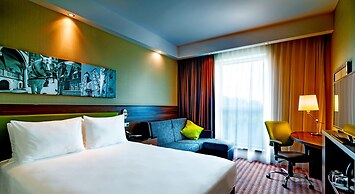 Hampton by Hilton Krakow
