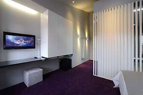 EMAJ Guimarães Boutique Hotel