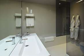 EMAJ Guimarães Boutique Hotel