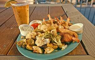 Gaido's Seaside Inn