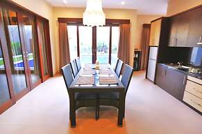 Luxotic Private Villa and Resort