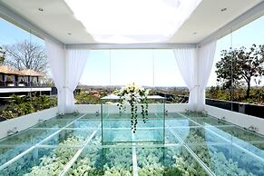 Luxotic Private Villa and Resort