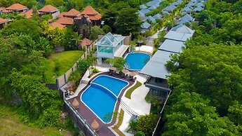 Luxotic Private Villa and Resort