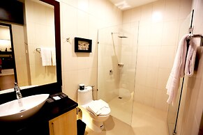 Luxotic Private Villa and Resort