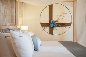 Emerald Villas & Suites