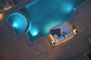 Emerald Villas & Suites