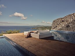 Emerald Villas & Suites