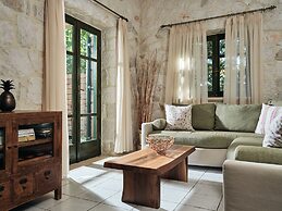 Emerald Villas & Suites