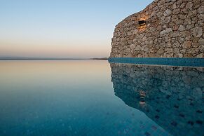 Emerald Villas & Suites