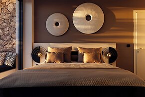 Emerald Villas & Suites