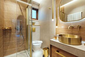 Emerald Villas & Suites