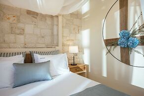 Emerald Villas & Suites