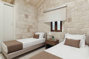 Emerald Villas & Suites