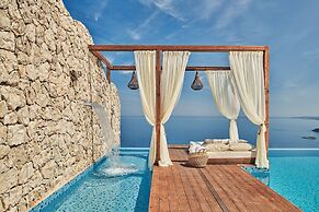 Emerald Villas & Suites