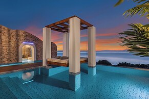 Emerald Villas & Suites