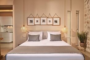 Emerald Villas & Suites