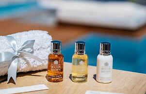 Emerald Villas & Suites