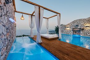 Emerald Villas & Suites