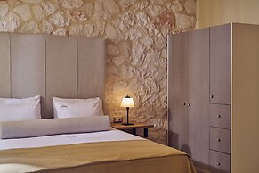 Emerald Villas & Suites