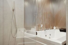 Montenapoleone Suites