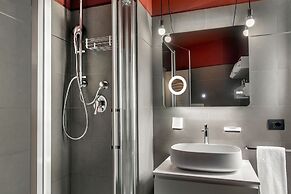 Montenapoleone Suites