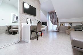 Montenapoleone Suites
