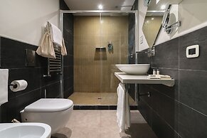 Montenapoleone Suites