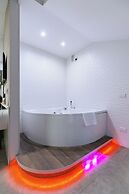 Montenapoleone Suites