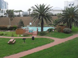 Maravilla Seawall Condos by AB Sea