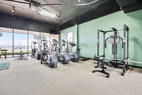 Maravilla Seawall Condos by AB Sea