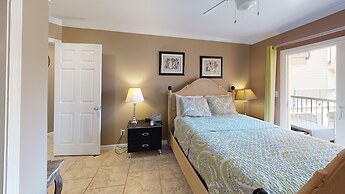 Maravilla Seawall Condos by AB Sea