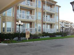 The Victorian Condo by AB Sea