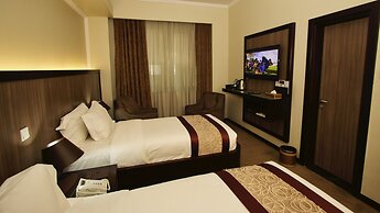 Elilly International Hotel