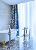 The Azure Qiantang, a Luxury Collection Hotel, Hangzhou