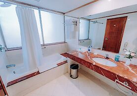 The Peninsula Chittagong