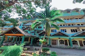 Virgo Batik Resort, Teluk Batik, Lumut